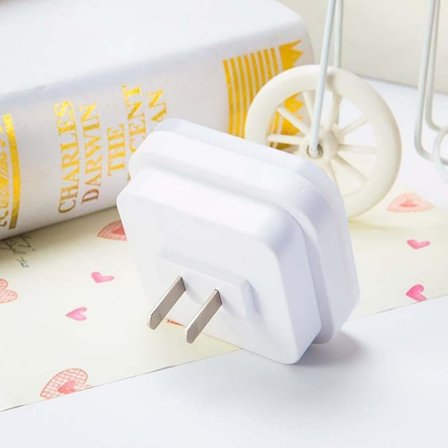 Sensorstyrt nattlys Mini Nyhet Soveromslampe Romantiske Fargerike Lys