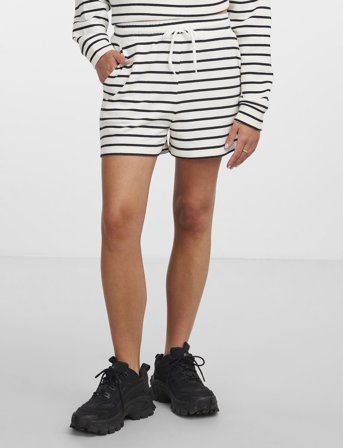 Pieces Pcchilli Summer Shorts Stripe Ub Noos Bc - White - XL