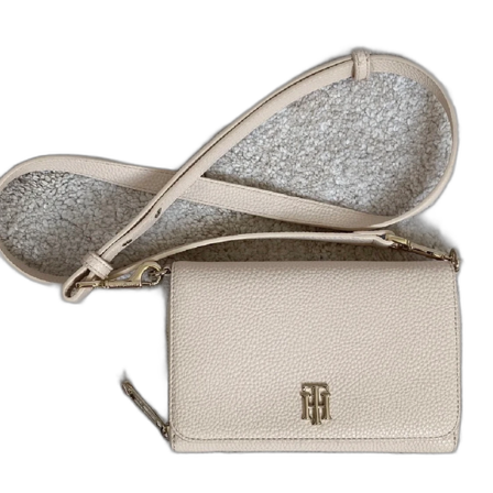 Tommy hilfiger väska