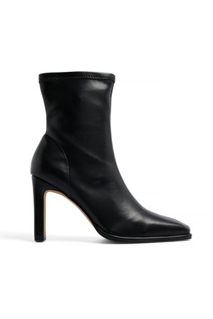 NA-KD Slim Ankle Boots - Støvler - Sort - EU 41