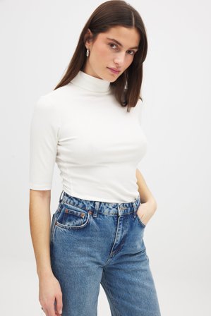 NA-KD - Kortermet topp med krage - Pologenser - Offwhite - XS