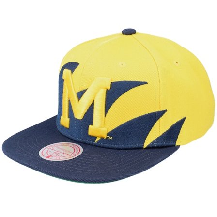Mitchell & Ness - Michigan Wolverines Sharktooth Yellow/Navy Snapback Snapback Yellow Cap - College @ Hatstore