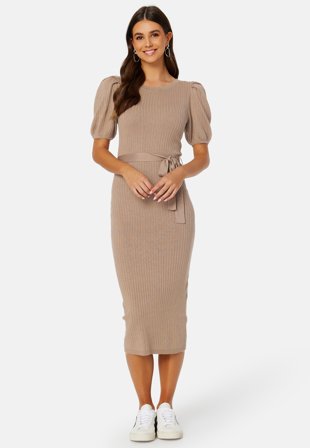 BUBBLEROOM Linnelle knitted puff sleeve dress Light nougat Klær