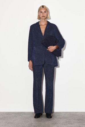 COS Women's Pochette Cavatelli In Pelle Scamosciata in Blu