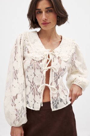 NA-KD Blus med krage och ballongärmar - Blusar - Naturvit - XL