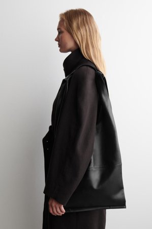 COS Men's Slouchy Tote Bag - Leather in Black