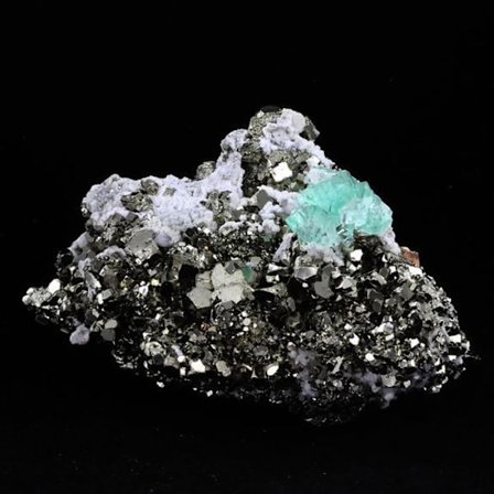 Kivet ja mineraalit. Pyriitti + fluoriitti. 2212,0 ct. Huanzalan kaivos, Huallanca, Peru.