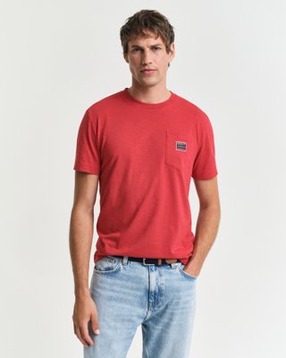 GANT - T-skjorte med kontrastdetaljer til herre ruby red