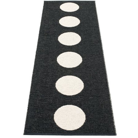 Pappelina Matta Vera, 70 x 225 cm, black/vanilla | Inredning > Mattor | Bagaren och Kocken