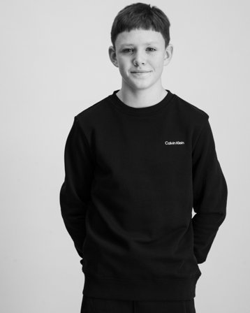 Calvin Klein CHEST INST. LOGO REGULAR CN Svart T-skjorter Gutt - Kids Brand Store