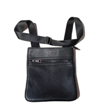 Tommy Hilfiger axelväska