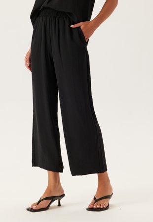 Bubbleroom - Smock Waist Ankle Trousers - Black - Kläder