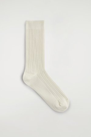 COS Femme Chaussettes En Maille Pointelle in Blanc