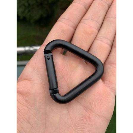 Set med 10 trekantkarabiner - Små karabiner - Nøkkelringer - Karabinerdesign