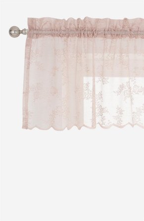 Cellbes of Sweden - Mønstret blondegardin i tåkerosa i størrelse