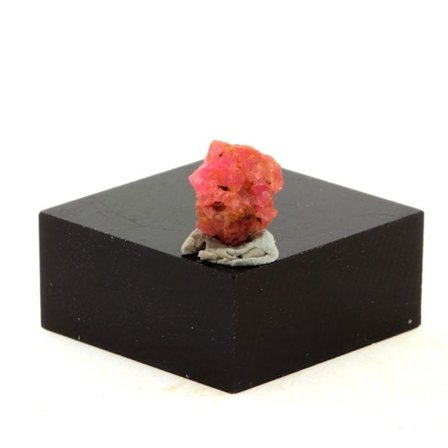 Stenar och mineraler. Spinell. 1,50 cent. Tanzania.