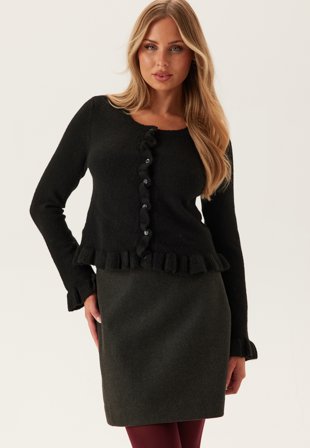 ONLY - Onlrima Life Ls Frill Button C - Black Detail:dtm Button - Kläder - - Bubbleroom