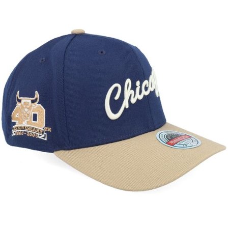 Mitchell & Ness - NBA Blå adjustable Keps - Chicago Bulls Sand Storm Classic Red Navy/Sand Adjustable @ Hatstore