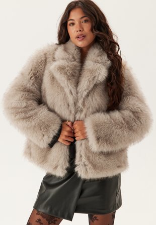 Bubbleroom - Faux Fur Jacket - Light beige - Kläder