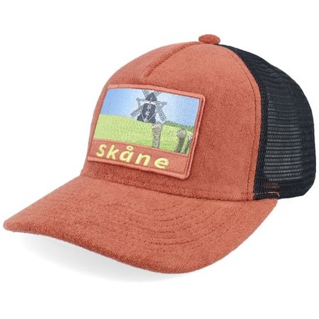 Wild Spirit - Brun trucker Keps - Swedish Skåne Landscape Rusty/Black A-Frame Trucker @ Hatstore