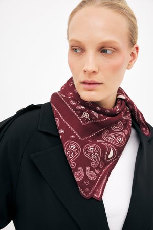 NA-KD Satin-Halstuch mit Schnürung - Schals & Tücher - Burgundy - One Size