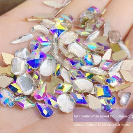 Negledekorasjoner for neglekunst blandet neglepynt Aurora Phantom Fancy Shape diamanter over diamant-klistremerke AB Colorful White mixed 100 pieces