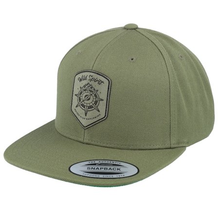 Wild Spirit - Green snapback Czapka Z Daszkiem - Compass Shield Green Patch Buck Snapback @ Hatstore