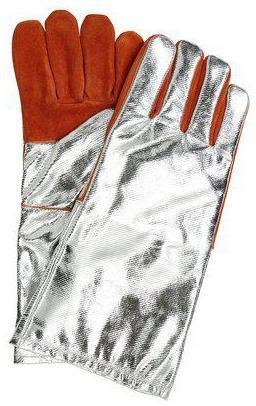 TST 308684 Varmehanske 12, Klær