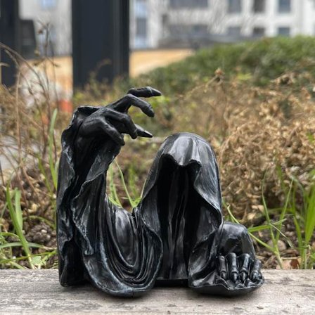 Grim Reaper Siddende Statue, Gotisk Sort Kåbe Skulptur til Indendørs Udendørs Indretning, Uhryggelig Mysteriemand Figur til Hylde Bord Skrivebord