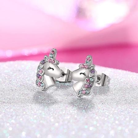 Silver Unicorn Örhängen för Flickor - Hypoallergena CZ Unicorn Stud Örhängen - Söt och Stilig Smycken - Säkra för Känsliga Öron