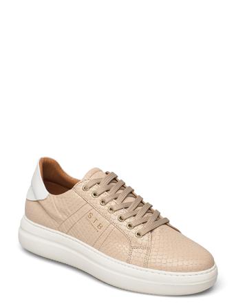 Stb-Vinca Lace Croco L Pink Shoe The Bear