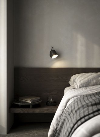 Angle vegglampe - sort