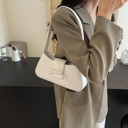 Høj Sense Special-Interest Design Håndbærende Underarm Taske Kvinde 2024 Sommer Ny Alsidig Enkel Arbejde Pendler Skuldertaske Creamy-White