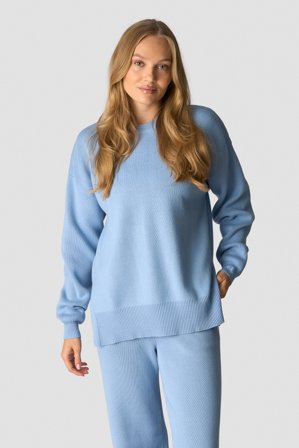 ICANIWILL - Soft Knit Oversized Crewneck Light Blue - Dames - sportkleding van ICIW
