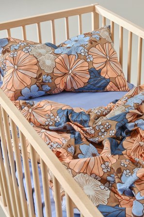 Jotex - Bold Mini Dynetrekksett Barneseng Brun/multi - FIORI - Kjøp Sengesett til barn hos Jotex