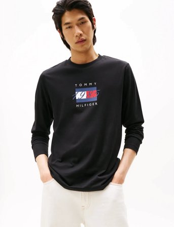 Tommy Hilfiger Linear Flag Graphic Ls Tee - Black - M