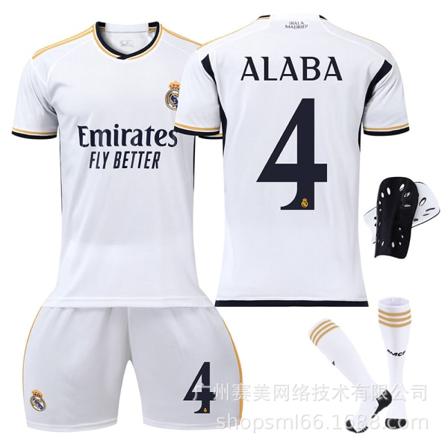 23-24 Real Madridin uusi kotipeliasu lapsille ja aikuisille, jossa sukat ja polvisuojat - 4 ALABA-S 4 ALABA S