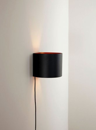Zanna rund vegglampe m/ledning - sort
