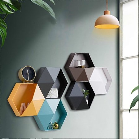 Kuusikulmainen seinähylly geometrisen säilytyksen ja kelluvan näytön varten