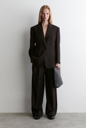 COS Women's Twillbyxor Med Vida Ben & Ledig Passform in Brun