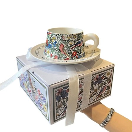 Teekuppi ja aluslautanen -setti Vintage käsinmaalattu kukka- ja lintukuvioinen teekuppisetti kotiin, juhliin, uudelleenkäytettävä, elegantti, 