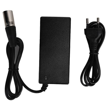 3-nastainen urosliitin 29,4 V / 2 A virtalähde litiumakku laturi EU-pistoke 100-240 V (puhdas)