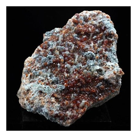 Kivet ja mineraalit. Hessoniitti-granaatti. 901,0 ct. Ala Valley, Piemonte, Italia.