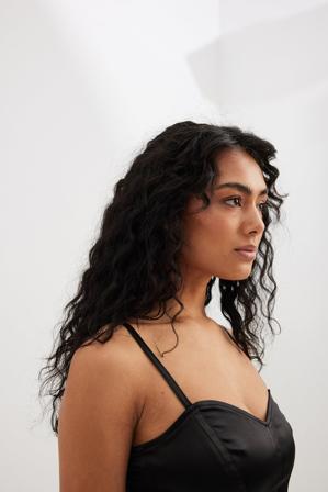 Carla Ginola x NA-KD Corset en satin - Débardeurs - Noir - EU 34