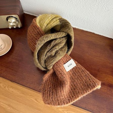 Farve Kontrast tørklæde Strikkede tørklæder BRUN