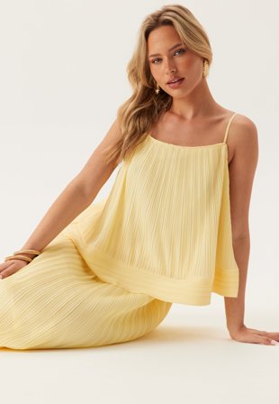 YAS-Yasriva Strap Top-38