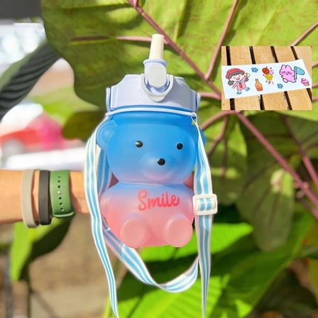 1000 ml söt björndrickflaska, stor kapacitet dricksflaska med sugrör och rem (frostblå)