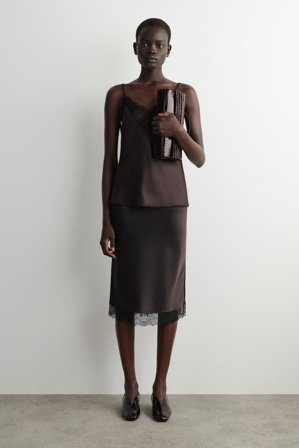 COS Women's Gallery Bolso De Mano De Piel Efecto Cocodrilo in Marrón