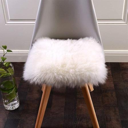 Syntetisk Fåreskind, Hyggelig Følelse Som Ægte Uld Faux Fur Tæppe, Fluffy Blødt Langhåret Dekorativt Stolesæde Sofa Måtte (Hvid(Firkantet), 45 x 45cm)