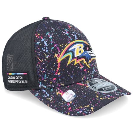 New Era - NFL Zwart trucker Cap - Baltimore Ravens NFL Crucial Catch 9FORTY A-Frame Trucker @ Hatstore